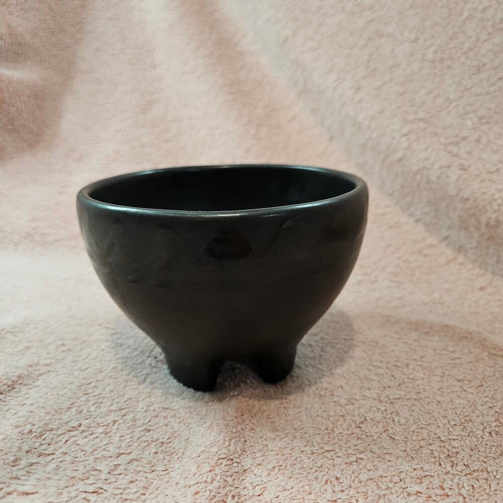 Tripie Salsa Bowl Black Clay